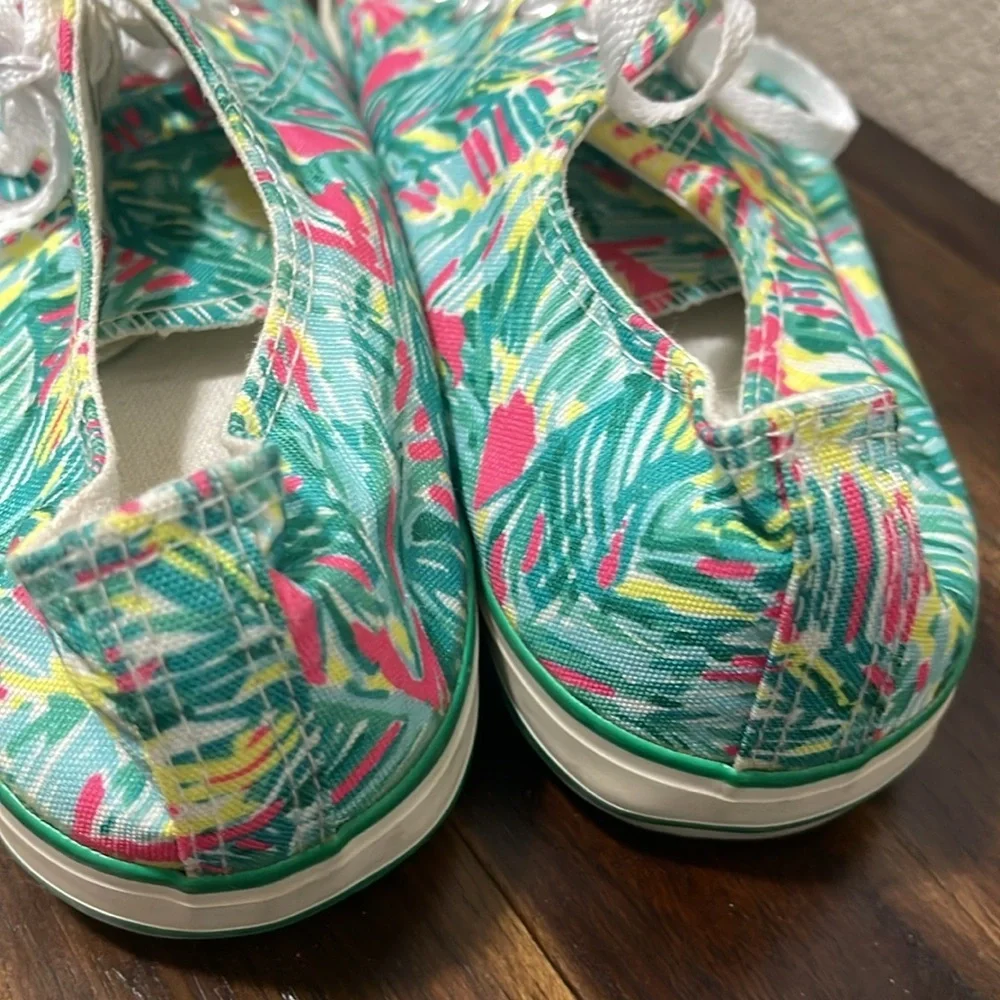 Women’s green pink floral fashionion sneakers size  11 - Picture 4 of 11